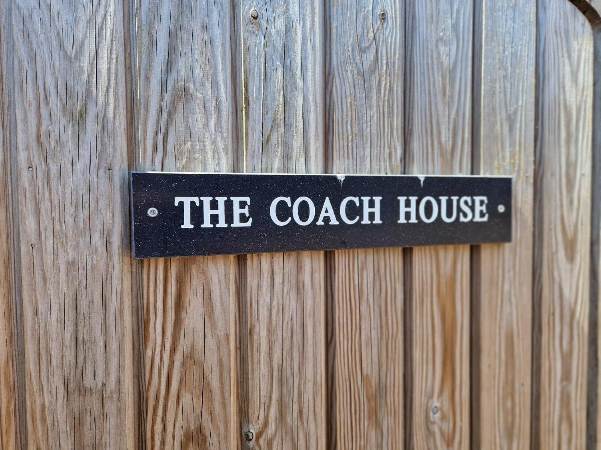 ホークハースト The Coach Houseヴィラ エクステリア 写真